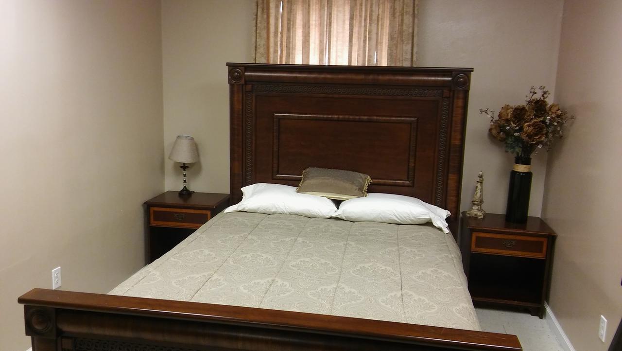 Bishop's & Beyond Hotel